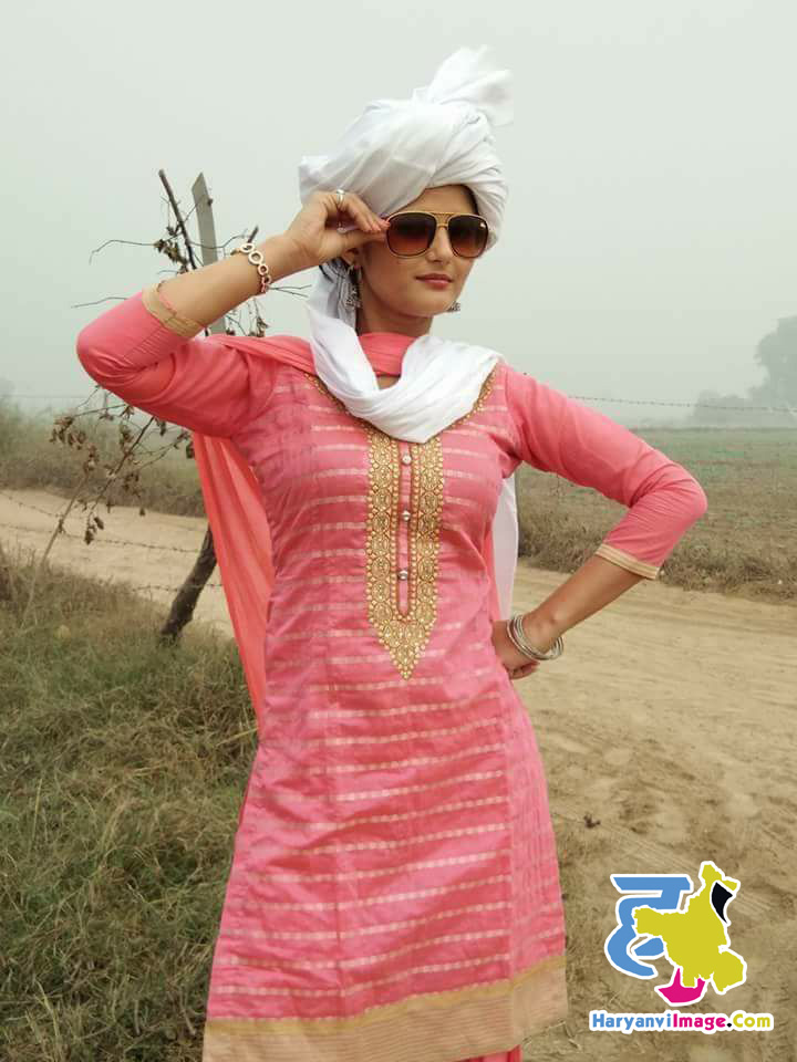 Anjali Raghav Pink Suit Photo